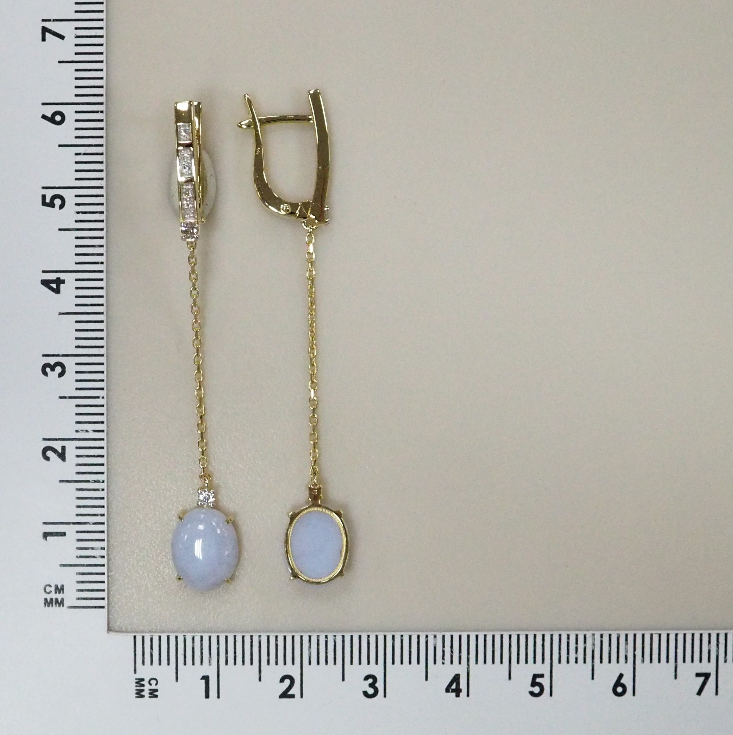 Серьги из желтого золота с агатами